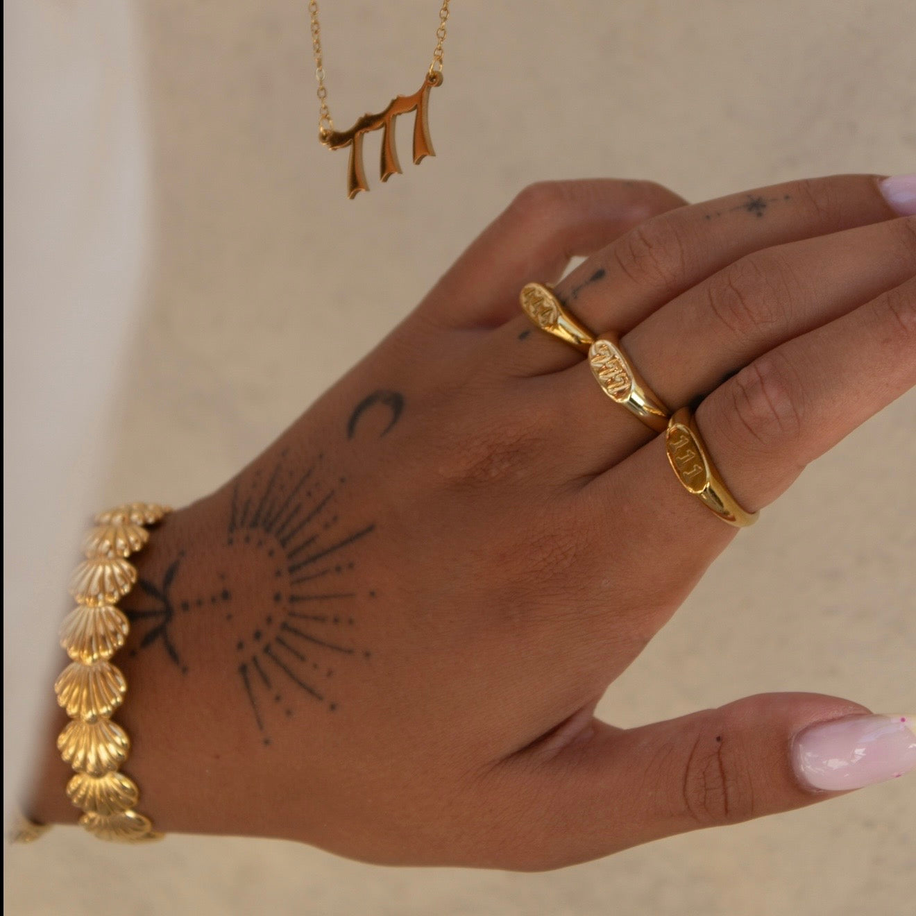 Aligned Ring
