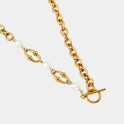Aveline Necklace