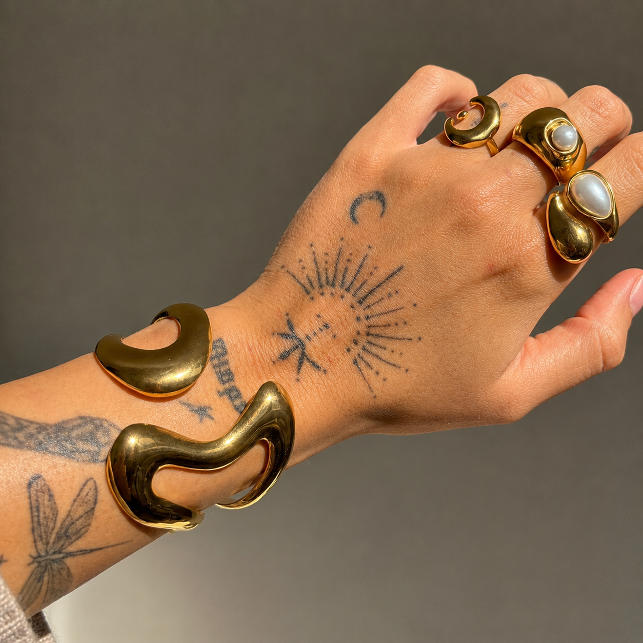 Calyra Bracelet