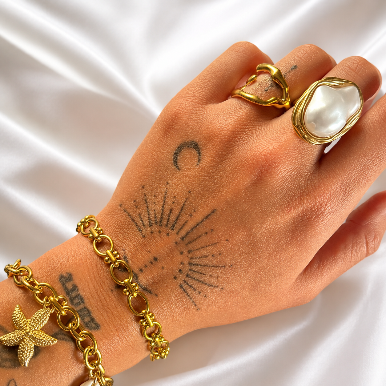 Aurapearl Ring (Adjustable)
